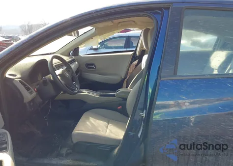 2017 Honda Hr-V Lx z USA, uszkodzony, nr VIN 3CZRU5H30HM711434